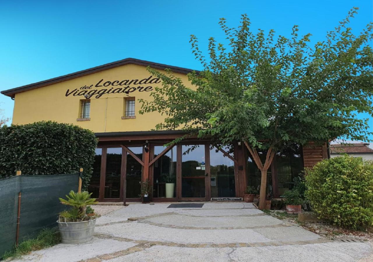 Osteria E Locanda Del Viaggiatore Russi Exteriér fotografie