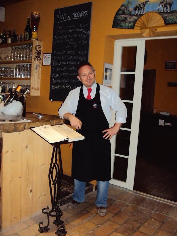 Osteria E Locanda Del Viaggiatore Russi Exteriér fotografie